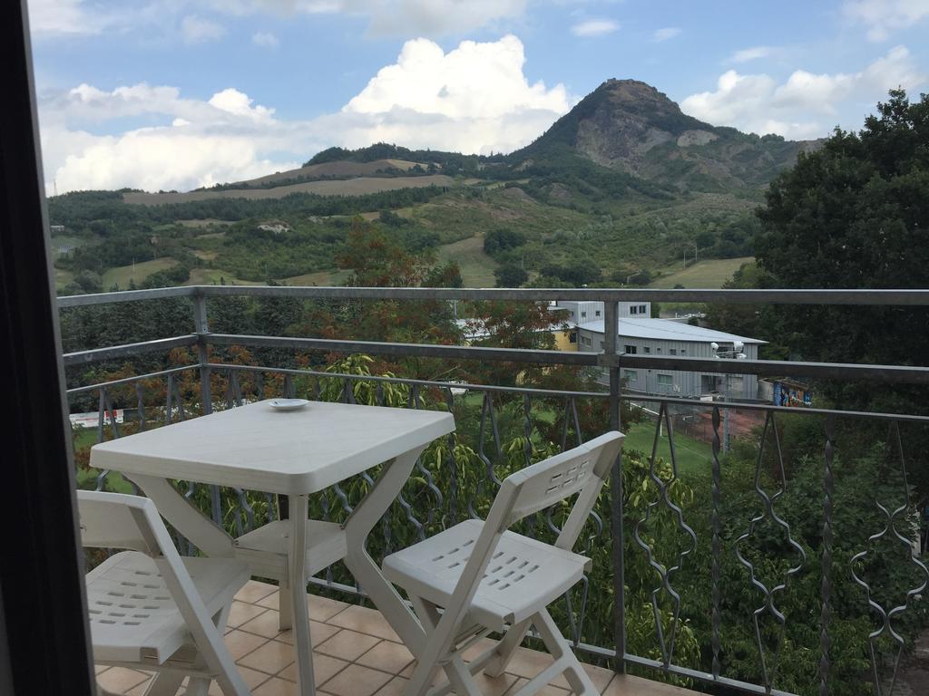 Hotel Magda Novafeltria Bagian luar foto