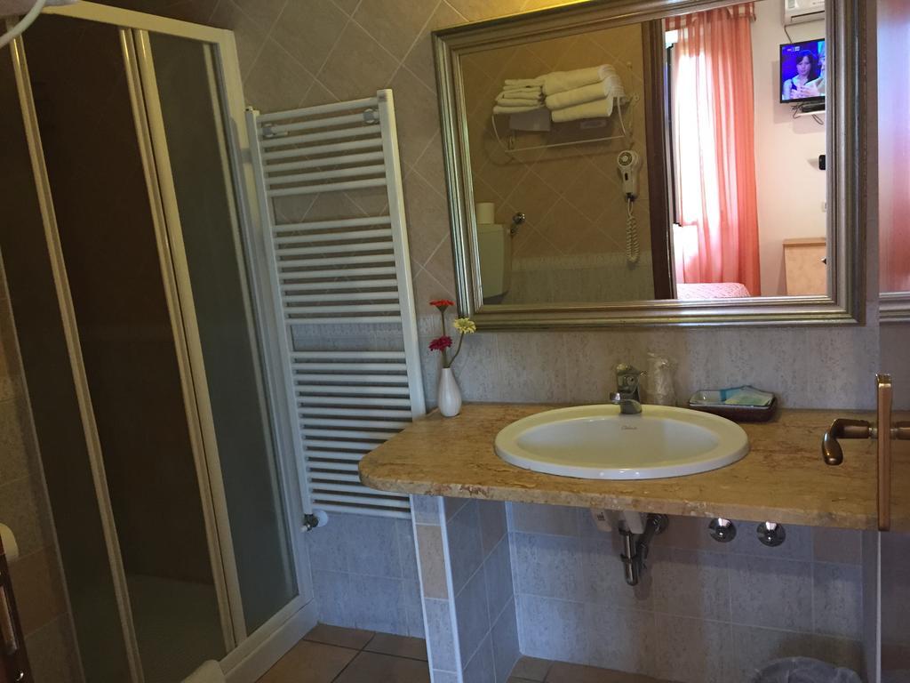 Hotel Magda Novafeltria Ruang foto